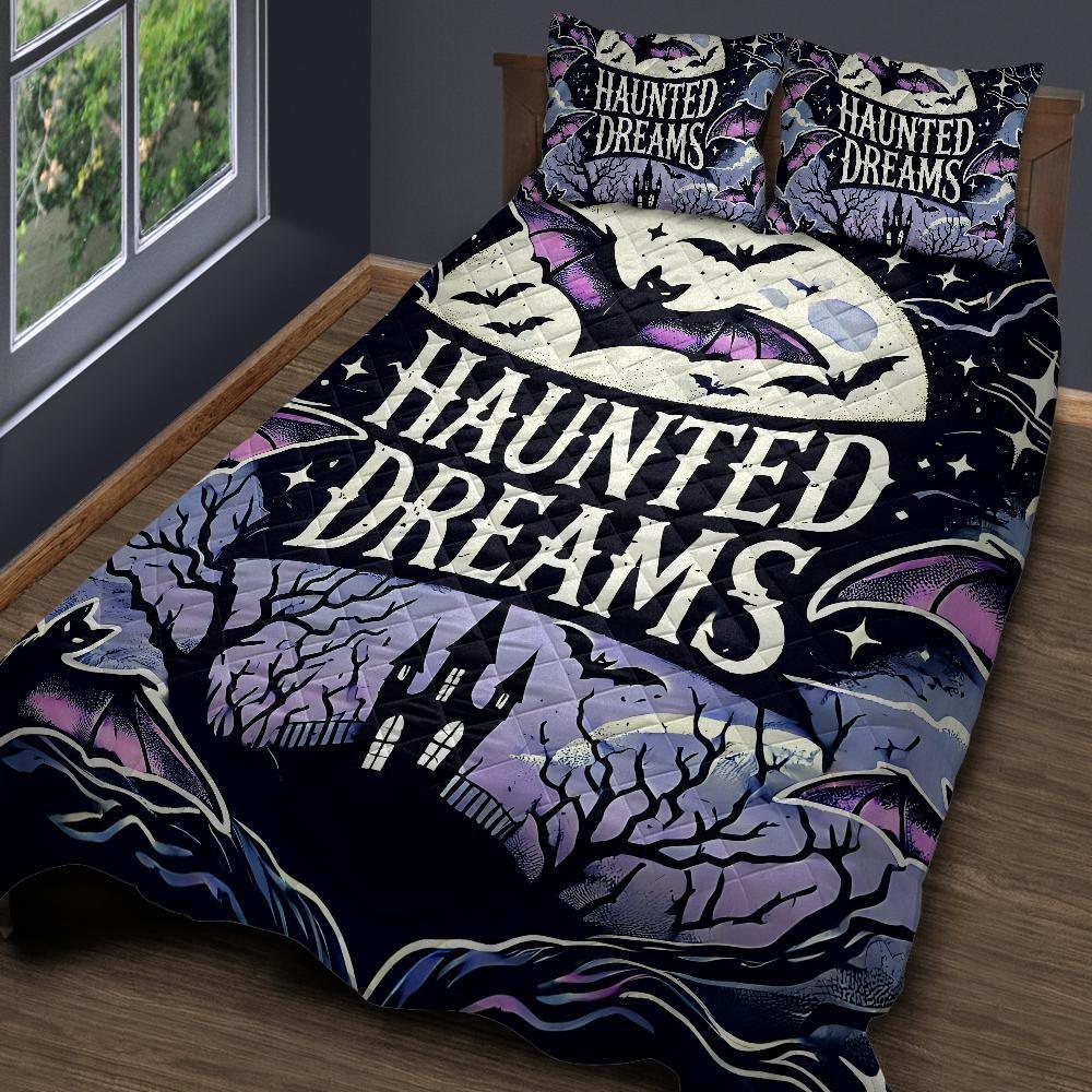 Personalized Haunted Dreams Halloween Gothic Bat Quilt Bedding Set 3-Pc Personalized Haunted Dreams Halloween Gothic Bat Quilt Bedding Set 3-Pc